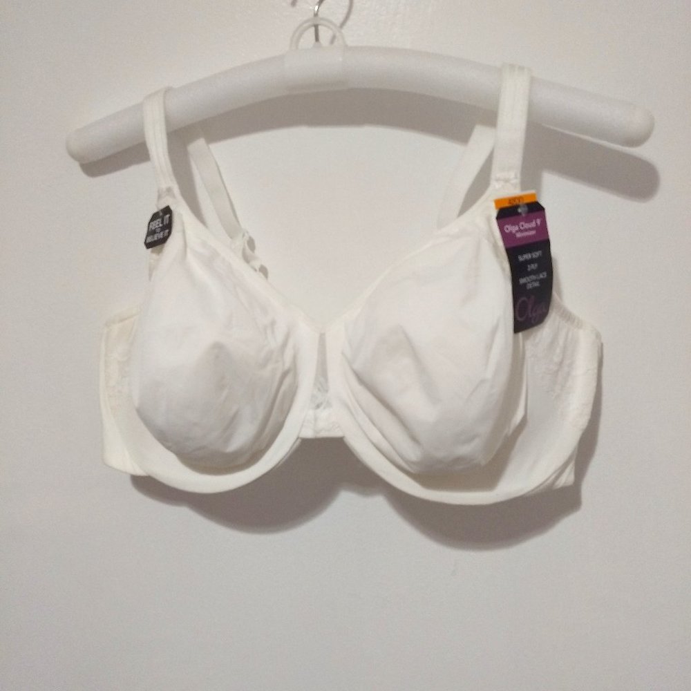 Olga Cloud 9 Underwire Minimizer Bra; white - 42DD